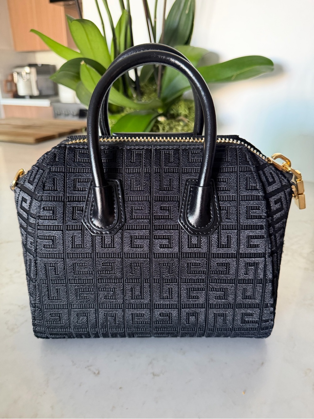 Givenchy Antigona - Picture 2 of 10